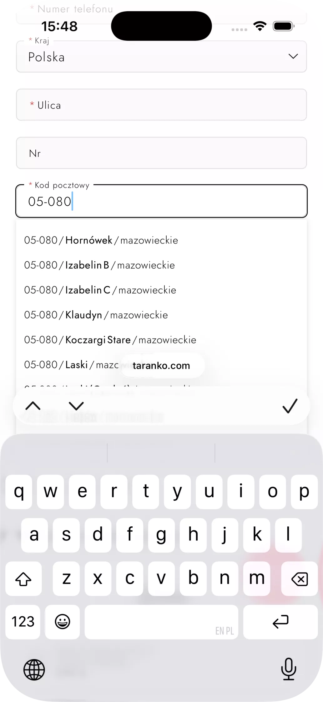 Przykład klawiatury, która pokazuje się po wejściu w pole kodu